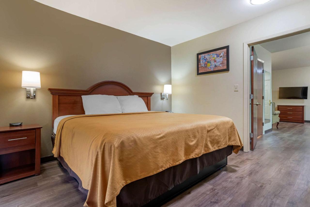 Econo Lodge Inn & Suites Flowood Eksteriør bilde