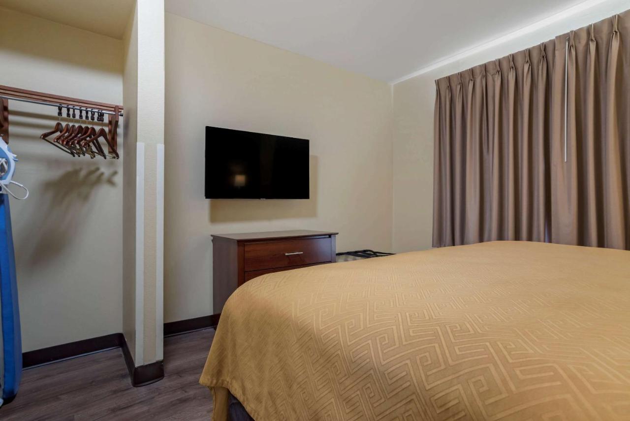 Econo Lodge Inn & Suites Flowood Eksteriør bilde