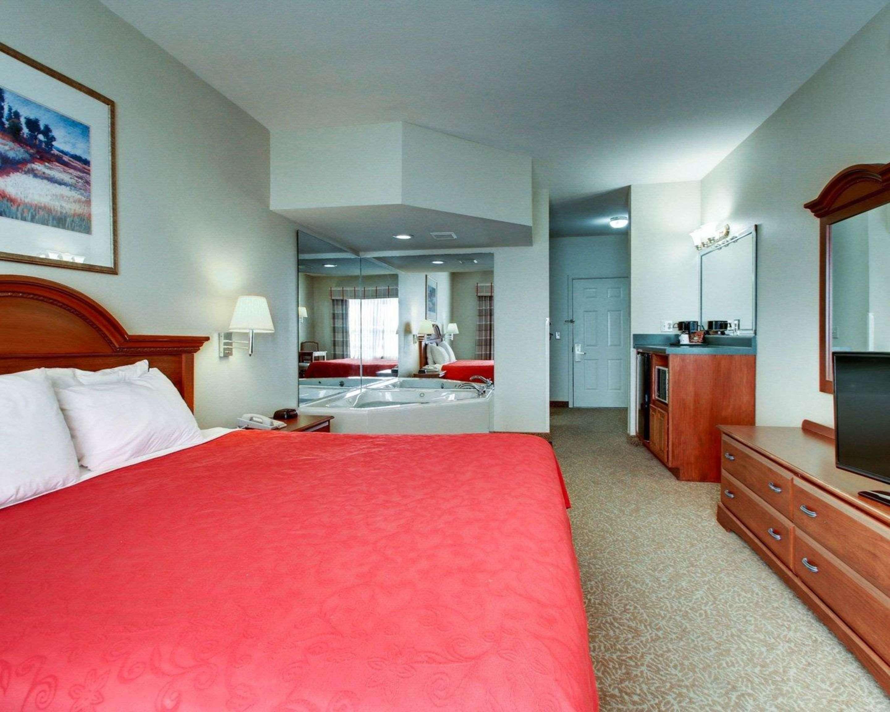 Econo Lodge Inn & Suites Flowood Eksteriør bilde